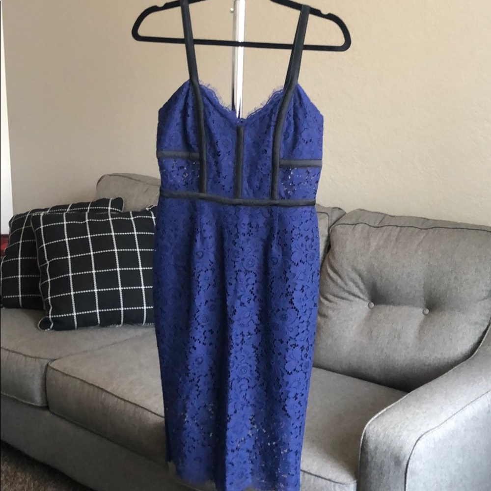 🌺Host Pick!🌺 Navy lace dress (NWT)